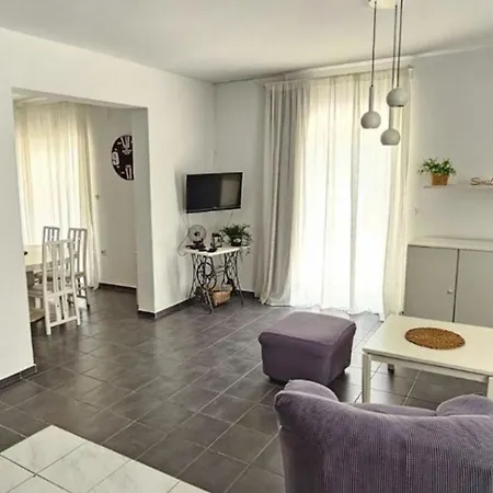 Casa de Férias House Katy Posedarje