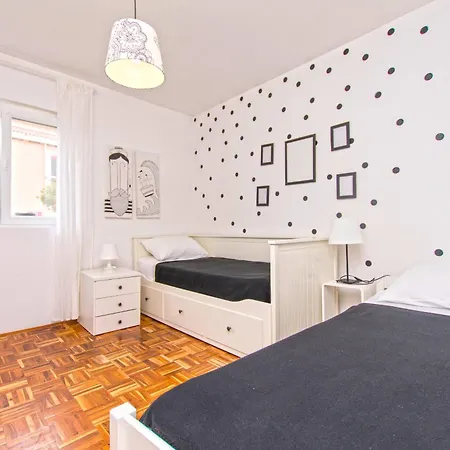 Holiday home House Katy Posedarje
