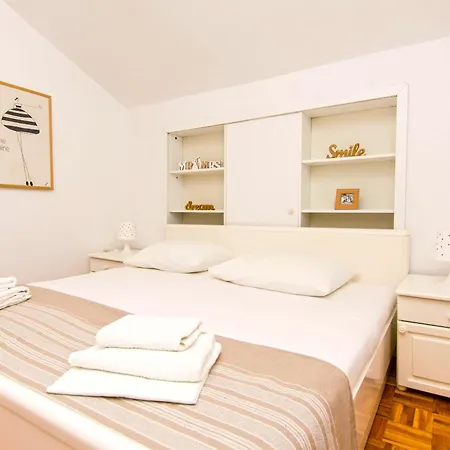 House Katy Holiday home *